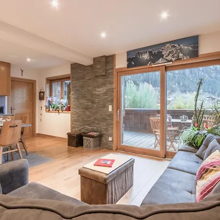 Grand Paradis Apartment *